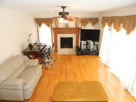 1010 Harmon Blvd, Hoffman Estates, IL 60169 photo 6