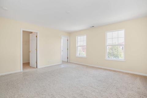 802 Station Blvd, Aurora, IL 60504 photo 17