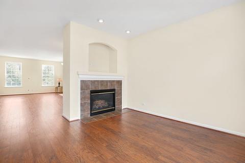 802 Station Blvd, Aurora, IL 60504 photo 10