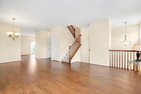 802 Station Blvd, Aurora, IL 60504 photo 5