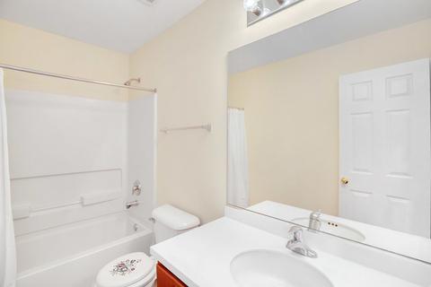 802 Station Blvd, Aurora, IL 60504 photo 22