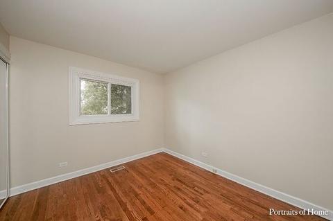 595 Amherst Ln, Hoffman Estates, IL 60169 photo 16