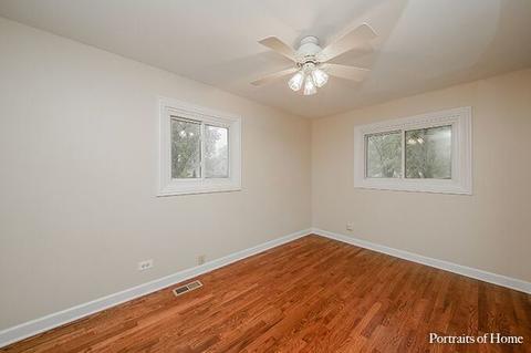 595 Amherst Ln, Hoffman Estates, IL 60169 photo 14
