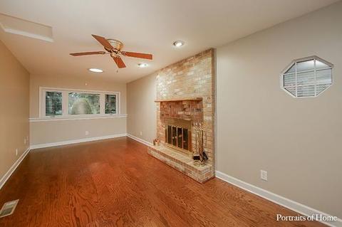 595 Amherst Ln, Hoffman Estates, IL 60169 photo 8