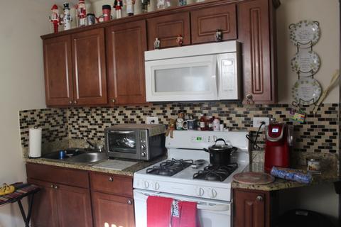 5348 W Roscoe St, Chicago, IL 60641 photo 3