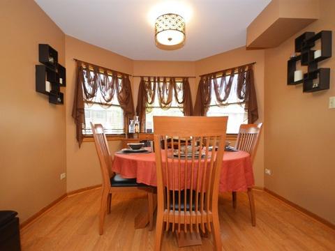 2207 Daffodil Dr, Crest Hill, IL 60403 photo 5