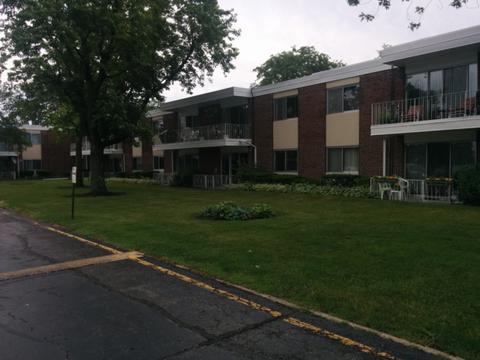 127 N Wolf Rd #50A, Wheeling, IL 60090 photo 1