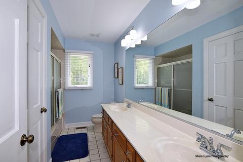 1070 Danforth Dr, Batavia, IL 60510 photo 21