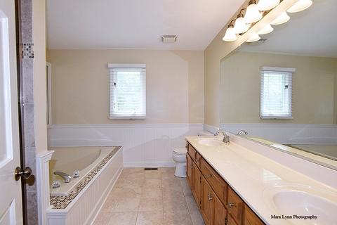 1070 Danforth Dr, Batavia, IL 60510 photo 15
