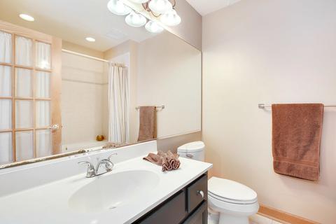 1660 Penny Ln, Bartlett, IL 60103 photo 18