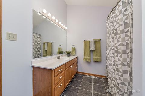 4222 Ashcott Ln, Plainfield, IL 60586 photo 13
