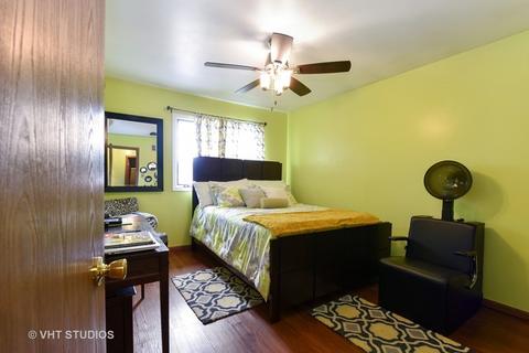 906 E 151st Pl, Phoenix, IL 60426 photo 9