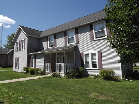 401 Lyle Ave, Donovan, IL 60931 photo 1