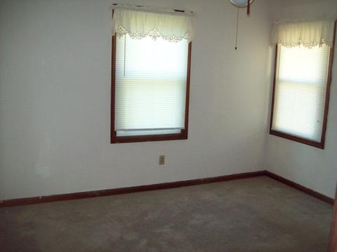 327 Meltzer Ave, Walnut, IL 61376 photo 6