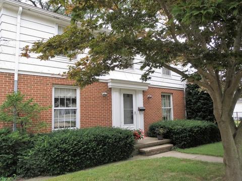 614 Assembly Pl, Dixon, IL 61021 photo 1