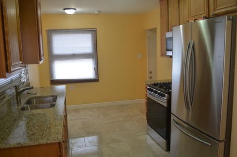 751 N Wolf Rd, Hillside, IL 60162 photo 3