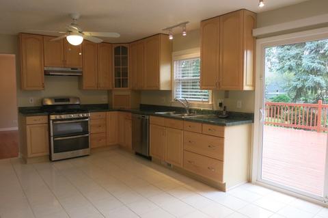 1114 Washington St, Bartlett, IL 60103 photo 6