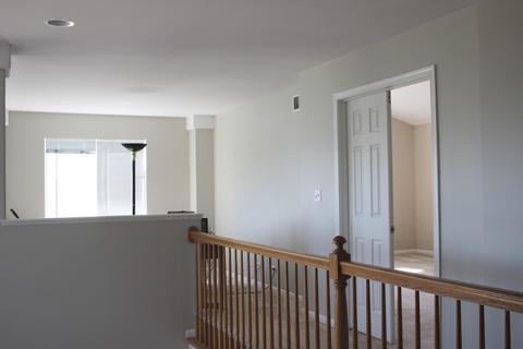 1689 Montclair Dr, Elgin, IL 60123 photo 12