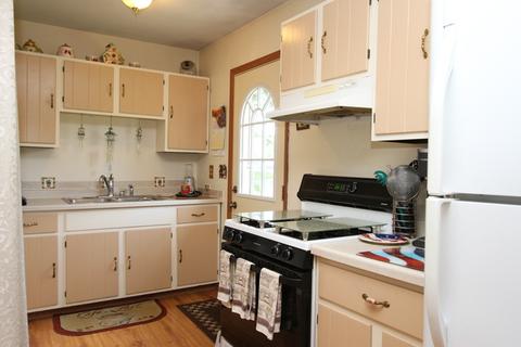 4007 Maple Ave, Mchenry, IL 60050 photo 3