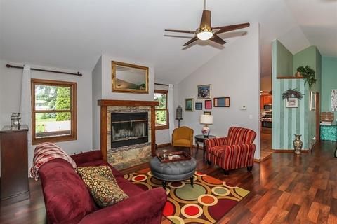 10945 Ernest Dr, Marengo, IL 60152 photo 3