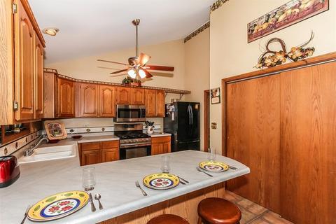 10945 Ernest Dr, Marengo, IL 60152 photo 9
