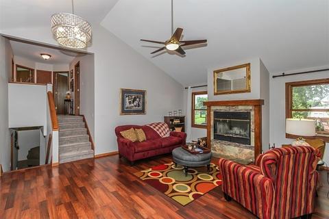 10945 Ernest Dr, Marengo, IL 60152 photo 4