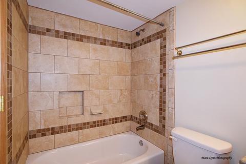1367 Burns Dr, Elgin, IL 60120 photo 16
