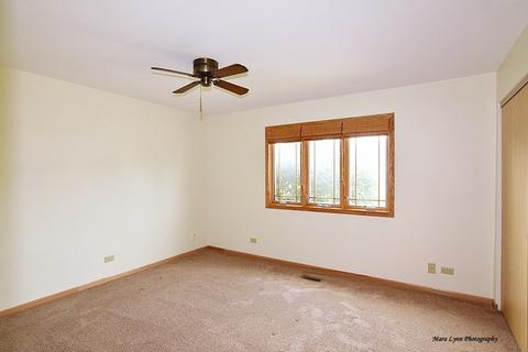 1367 Burns Dr, Elgin, IL 60120 photo 13