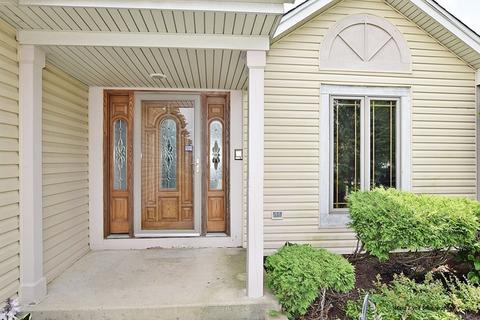 1367 Burns Dr, Elgin, IL 60120 photo 2