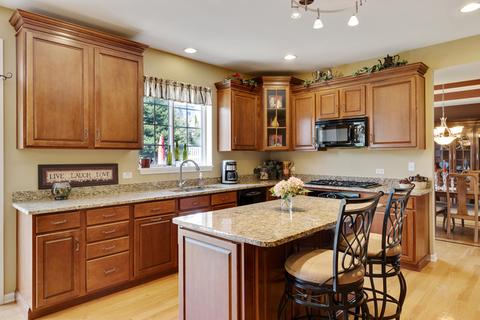 720 Fox Trail Ter, Cary, IL 60013 photo 8