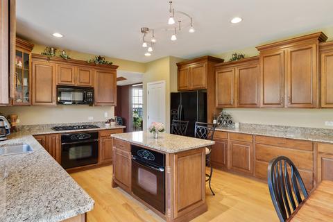 720 Fox Trail Ter, Cary, IL 60013 photo 6