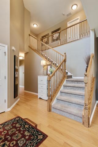 720 Fox Trail Ter, Cary, IL 60013 photo 2