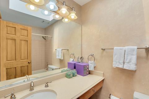 902 Pear Tree Ln, Wheeling, IL 60090 photo 22