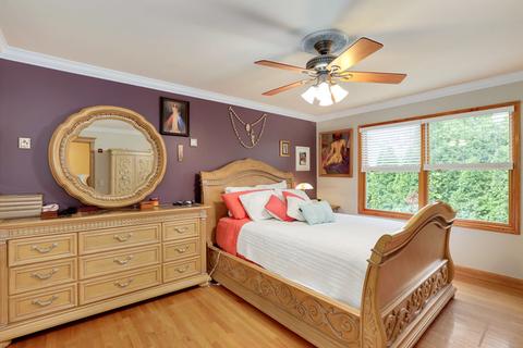 902 Pear Tree Ln, Wheeling, IL 60090 photo 19