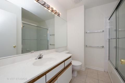 329 Gregory St, Aurora, IL 60504 photo 9
