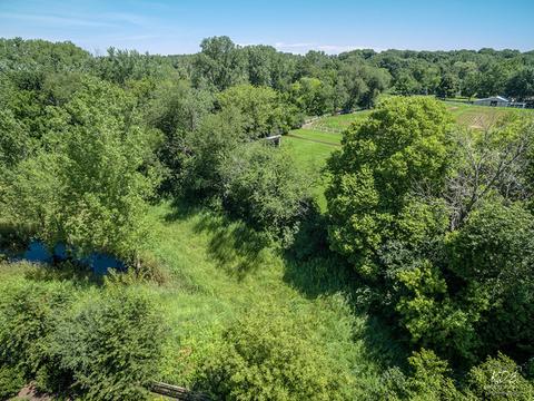 305 Brittany Trl, Elgin, IL 60120 photo 32