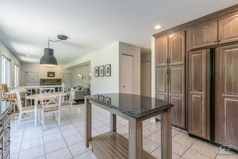 305 Brittany Trl, Elgin, IL 60120 photo 9