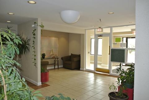 5400 Astor Ln #215, Rolling Meadows, IL 60008 photo 2