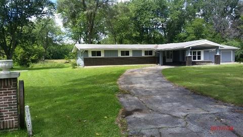 2007 Highwood Rd, Mchenry, IL 60051 photo 2