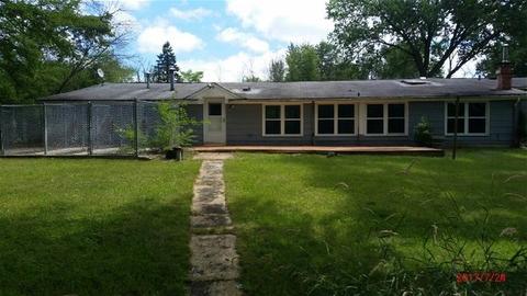 2007 Highwood Rd, Mchenry, IL 60051 photo 5