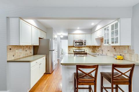1601 Stonebridge Trl, Wheaton, IL 60189 photo 11