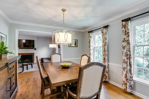 1601 Stonebridge Trl, Wheaton, IL 60189 photo 4