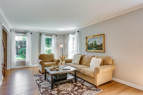 1601 Stonebridge Trl, Wheaton, IL 60189 photo 17
