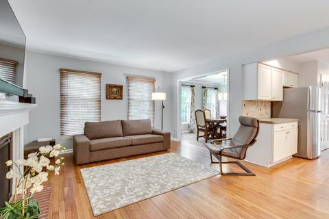 1601 Stonebridge Trl, Wheaton, IL 60189 photo 7