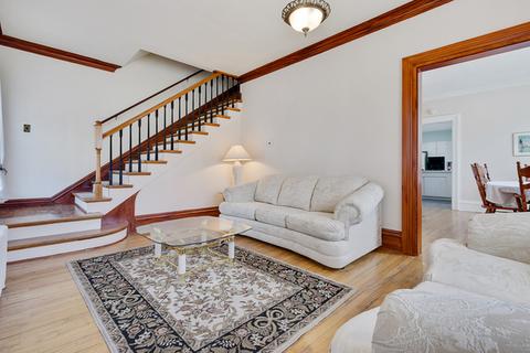 453 Douglas Ave, Elgin, IL 60120 photo 9