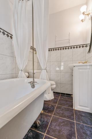 453 Douglas Ave, Elgin, IL 60120 photo 24
