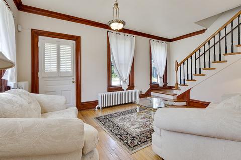 453 Douglas Ave, Elgin, IL 60120 photo 10