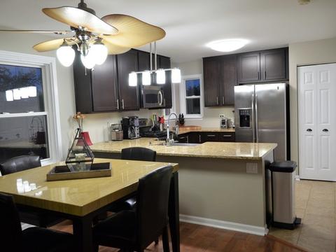 2204 Henning Pl, Plainfield, IL 60586 photo 4