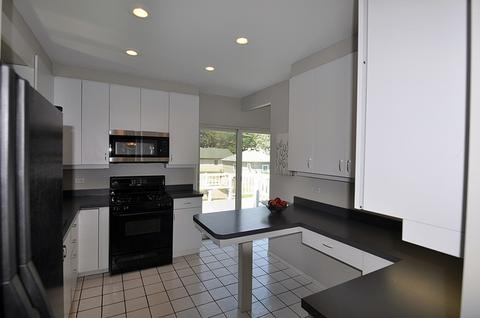 1428 E Walnut Ave, Des Plaines, IL 60016 photo 6