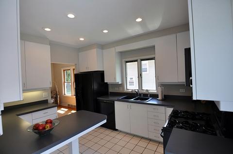 1428 E Walnut Ave, Des Plaines, IL 60016 photo 4